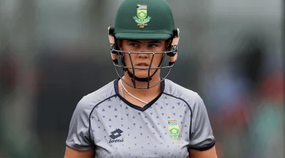 Reyneke's last-ball six on ODI debut seals dramatic win for SA